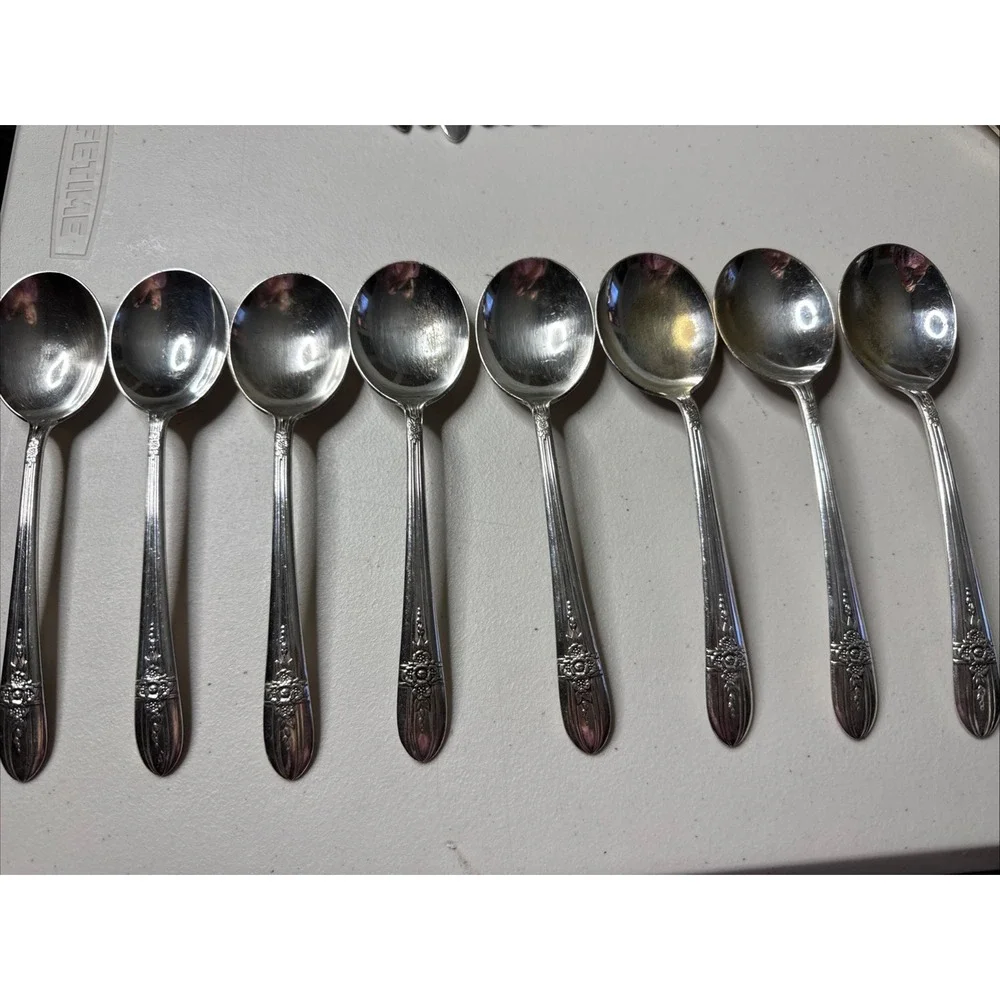 International Silver Triumph  Gumbo Soup Spoon Silver Plate (8)